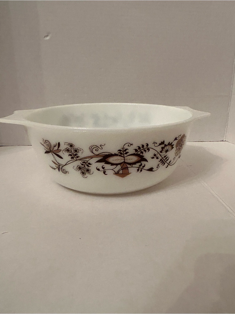 Vintage JAJ Pyrex England Brown Floral Vine Casserole bowl